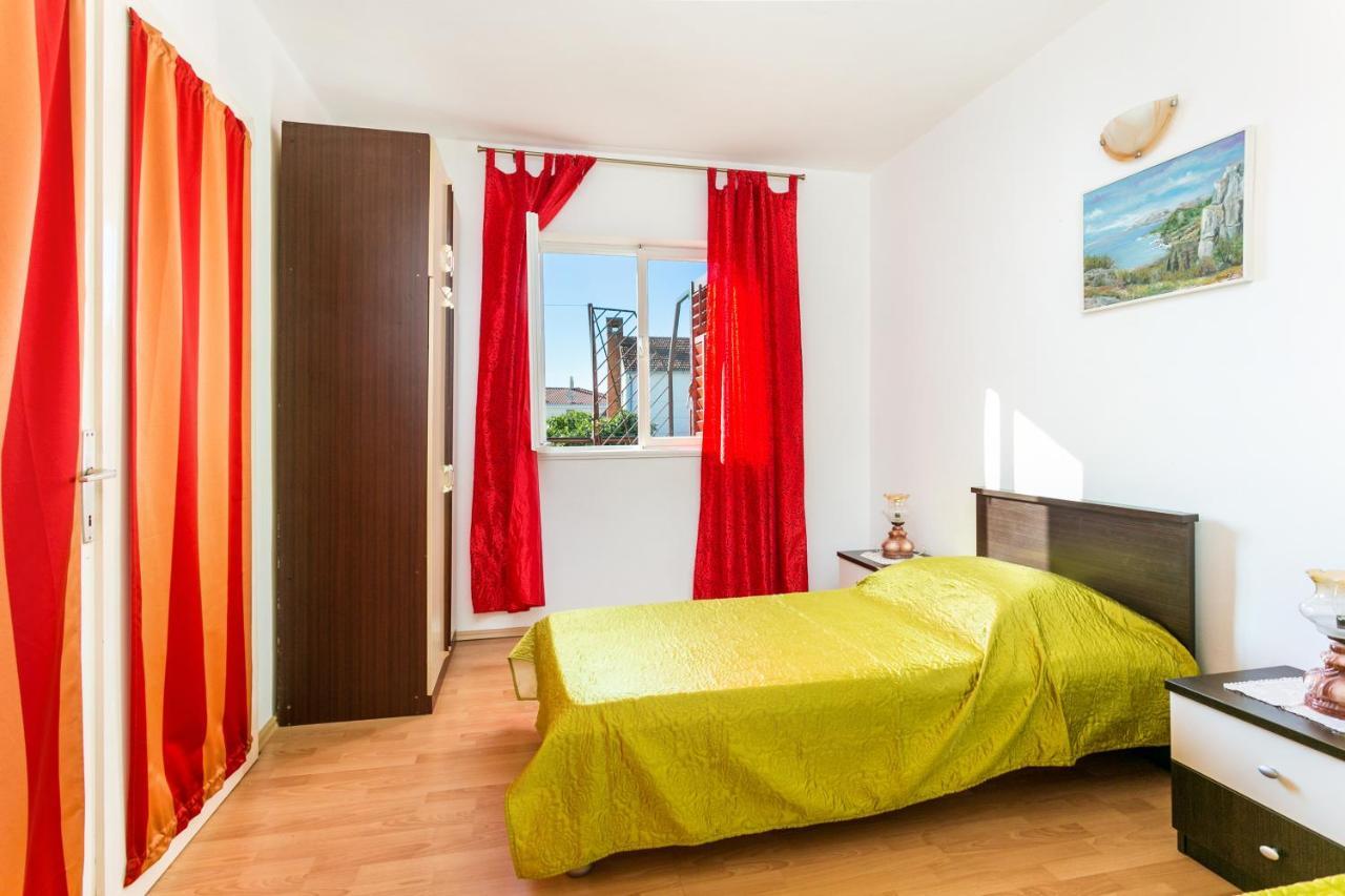Apartments By The Sea Seget Vranjica, Trogir - 1038 Luaran gambar