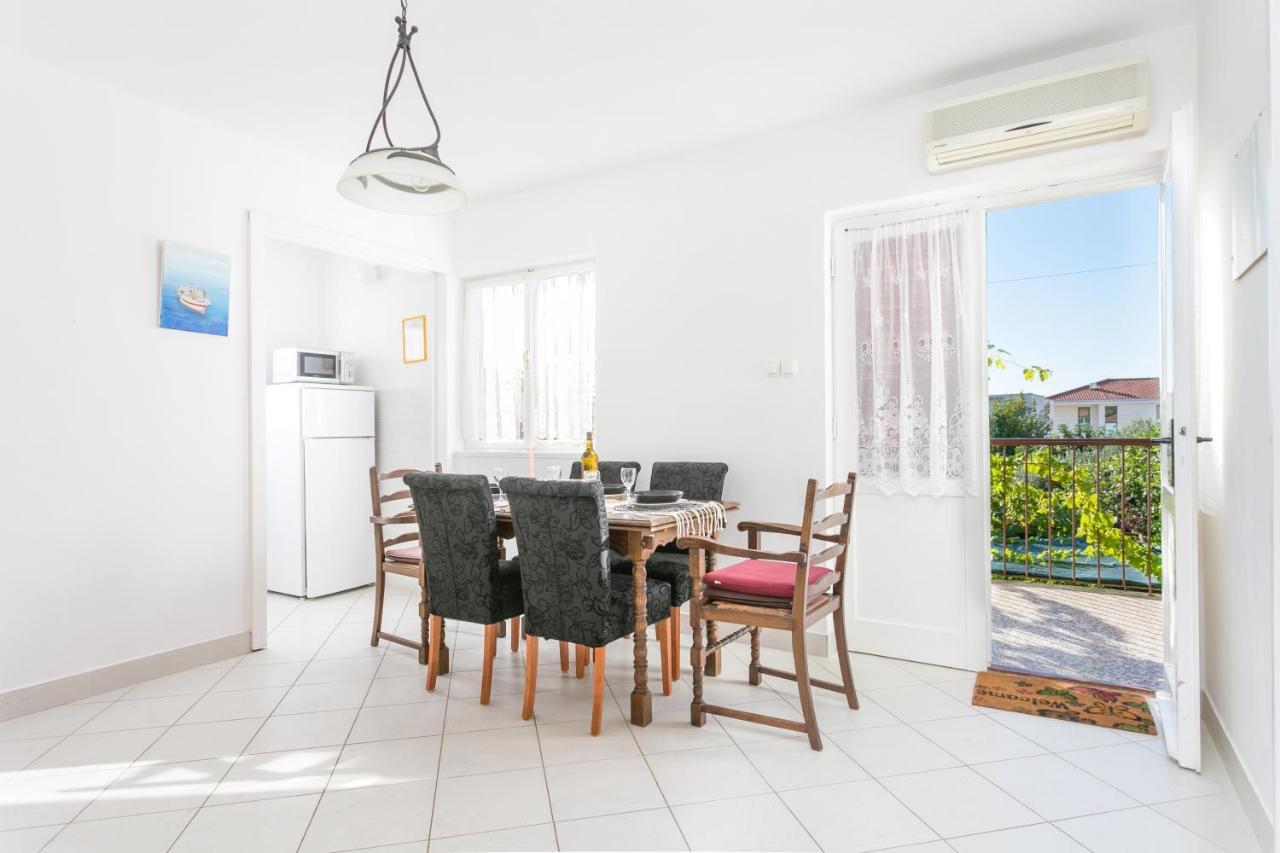 Apartments By The Sea Seget Vranjica, Trogir - 1038 Luaran gambar