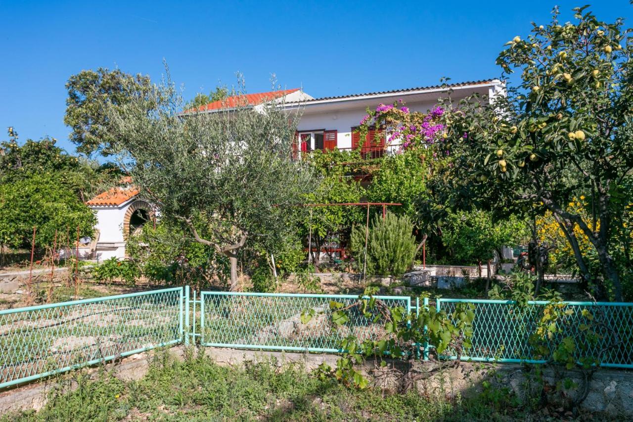 Apartments By The Sea Seget Vranjica, Trogir - 1038 Luaran gambar