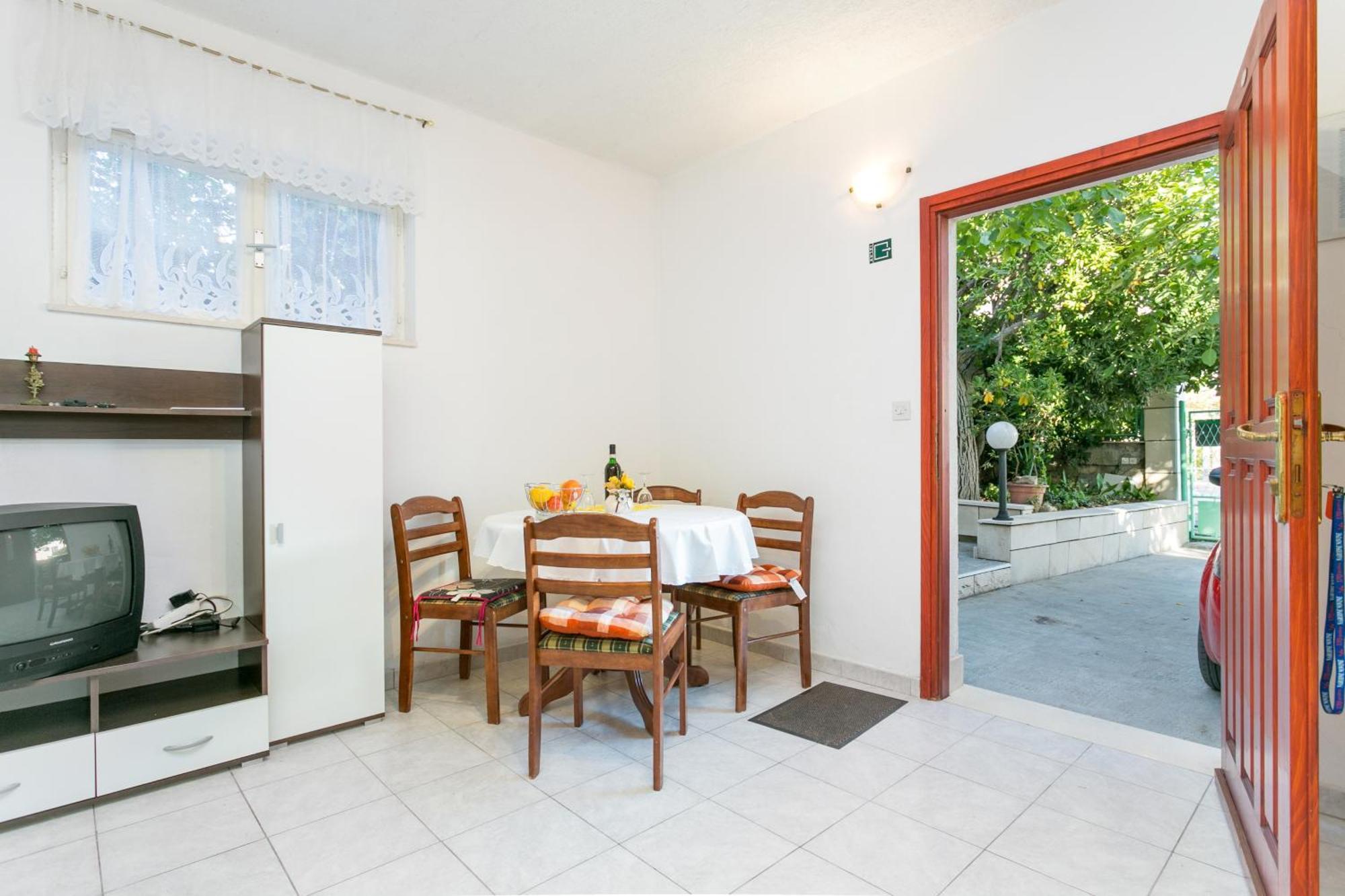 Apartments By The Sea Seget Vranjica, Trogir - 1038 Luaran gambar